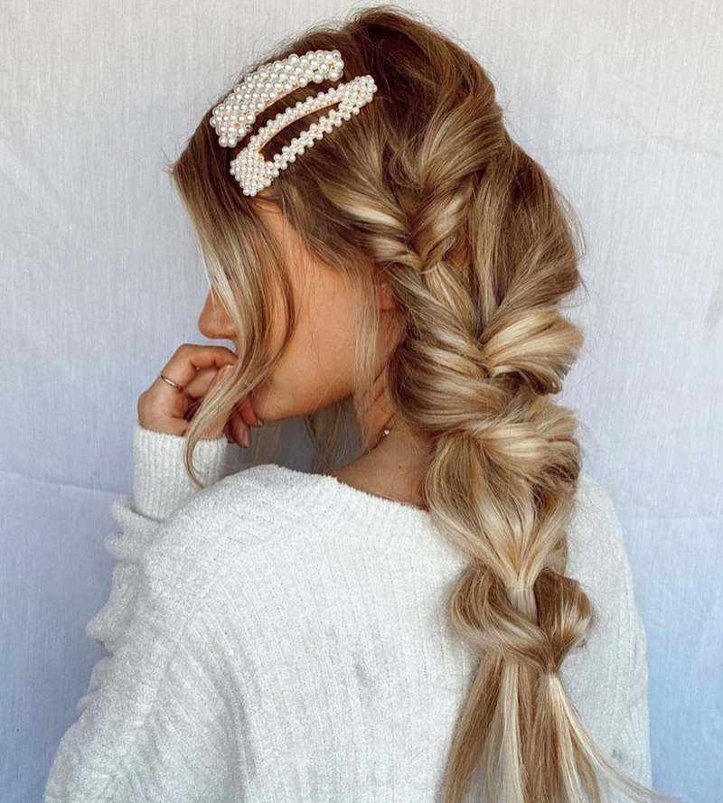 5 Holiday-Ready Hairstyles That’ll Be the Talk of the Table